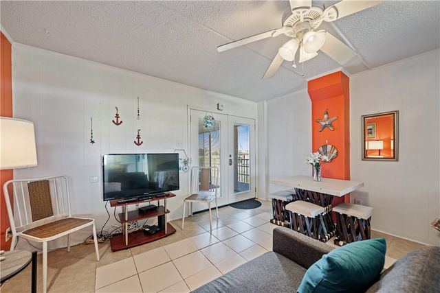 14300 South Padre Island Dr. 125, Corpus Christi, TX 78418