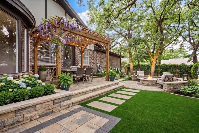 2214 Wilson Drive, Arlington, TX 76011