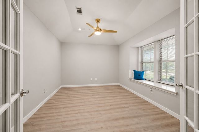 2214 Wilson Drive, Arlington, TX 76011