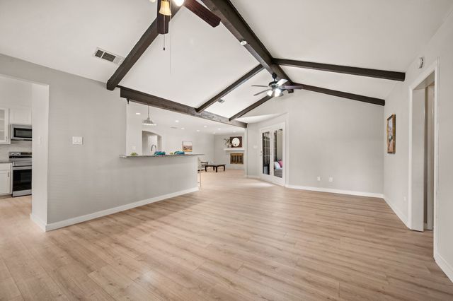 2214 Wilson Drive, Arlington, TX 76011