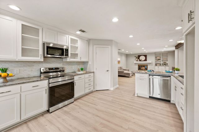 2214 Wilson Drive, Arlington, TX 76011