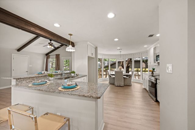 2214 Wilson Drive, Arlington, TX 76011