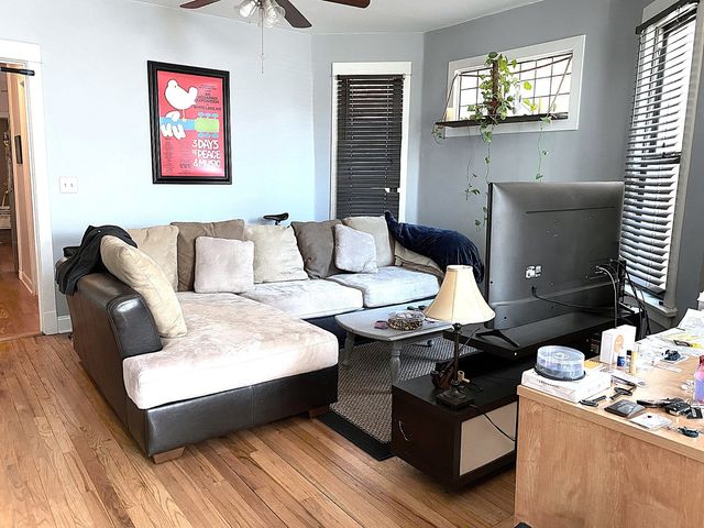 3926 W Byron Street 1, Chicago, IL 60618