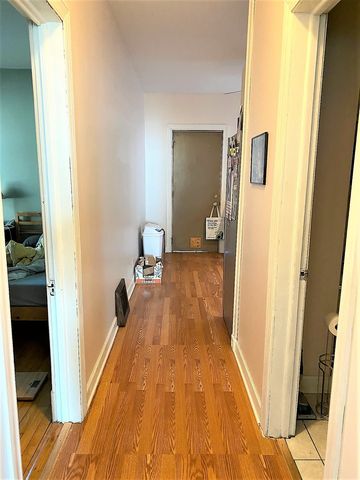 3926 W Byron Street 1, Chicago, IL 60618