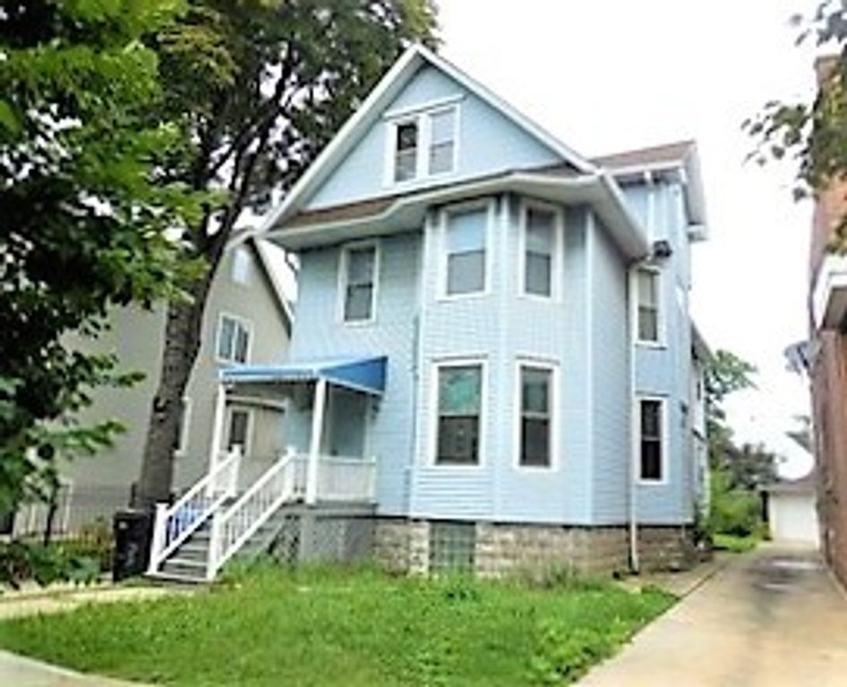 3926 W Byron Street 1, Chicago, IL 60618