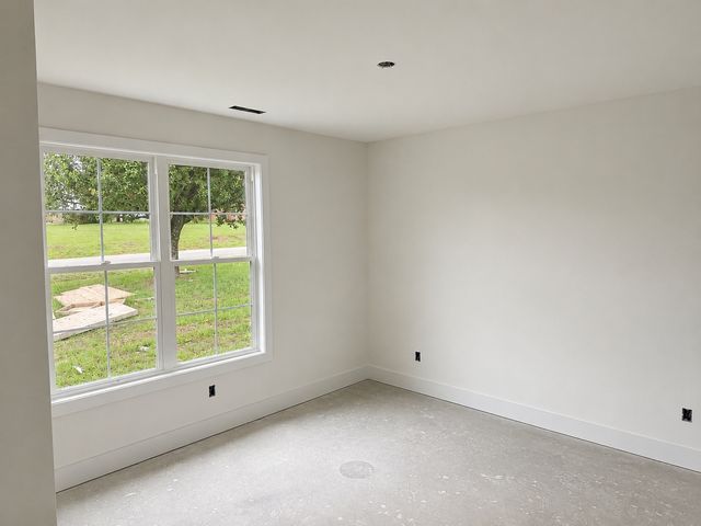 61 Hickory Grove Dr, Morrison, TN 37357