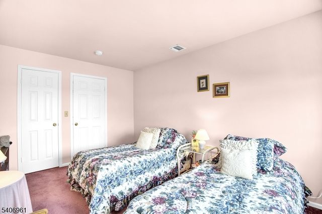 22 Faesch Ct 22, Rockaway Twp., NJ 07866