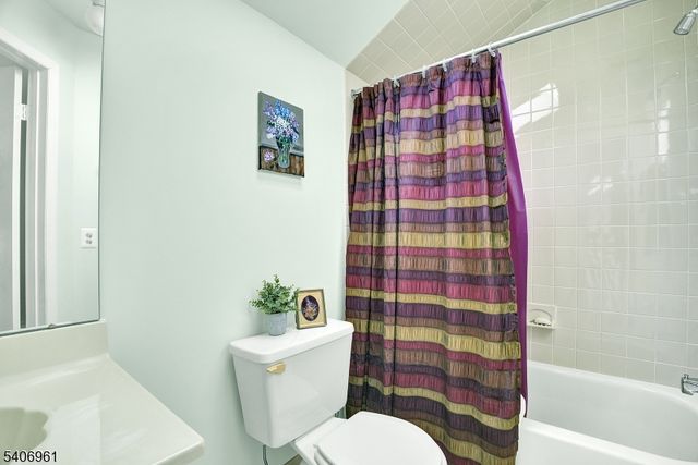 22 Faesch Ct 22, Rockaway Twp., NJ 07866