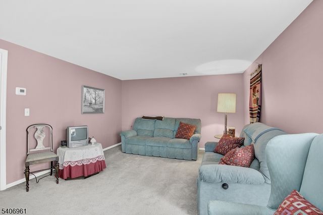 22 Faesch Ct 22, Rockaway Twp., NJ 07866