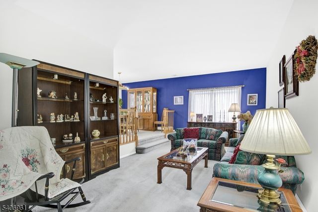 22 Faesch Ct 22, Rockaway Twp., NJ 07866