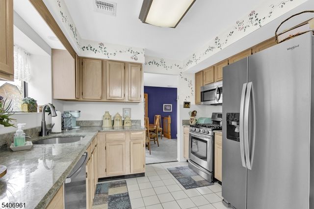 22 Faesch Ct 22, Rockaway Twp., NJ 07866