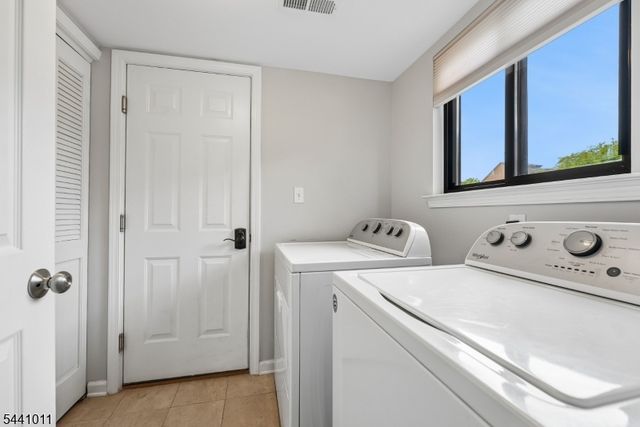 244 Kingsberry Dr 244, Franklin Twp., NJ 08873