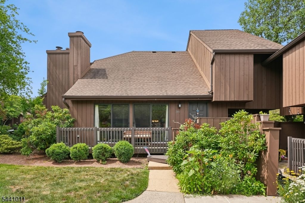 244 Kingsberry Dr 244, Franklin Twp., NJ 08873