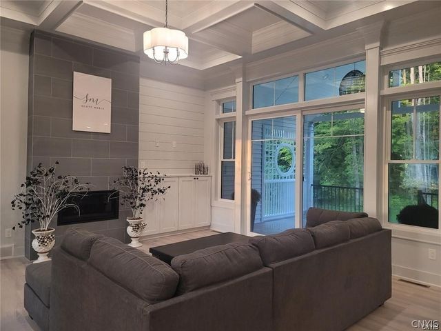 8835 NWR Gaskin Road, Clay, NY 13041