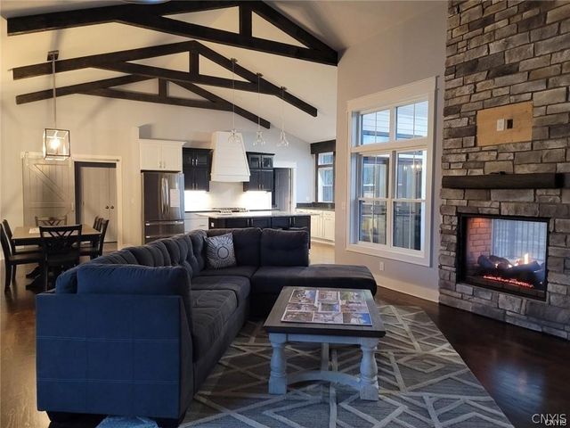 8835 NWR Gaskin Road, Clay, NY 13041