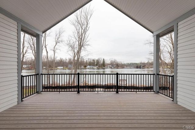 8835 NWR Gaskin Road, Clay, NY 13041
