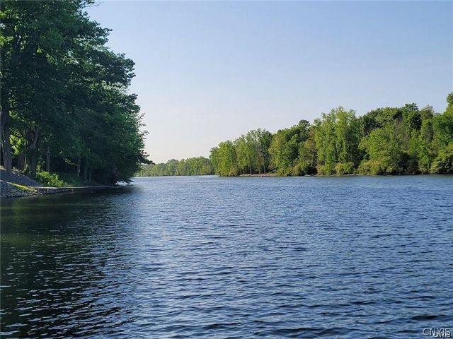 8835 NWR Gaskin Road, Clay, NY 13041