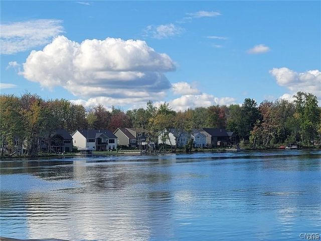 8835 NWR Gaskin Road, Clay, NY 13041