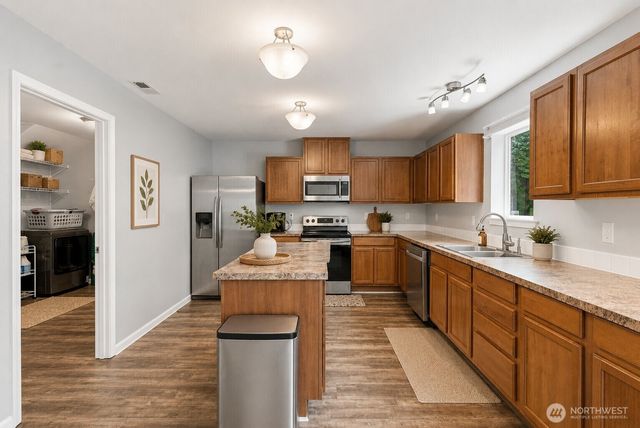 1914 179th Street Ct E, Spanaway, WA 98387