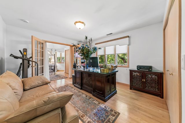 304 Apple River Drive, Naperville, IL 60565