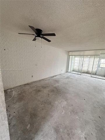 6001 NW 61st Ave 111, Tamarac, FL 33319