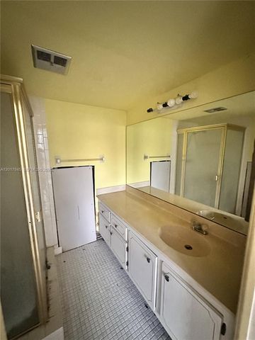 6001 NW 61st Ave 111, Tamarac, FL 33319