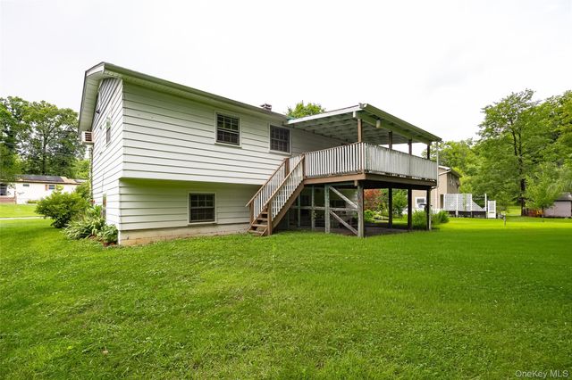 28 Robert Lane, Wappingers Falls, NY 12590