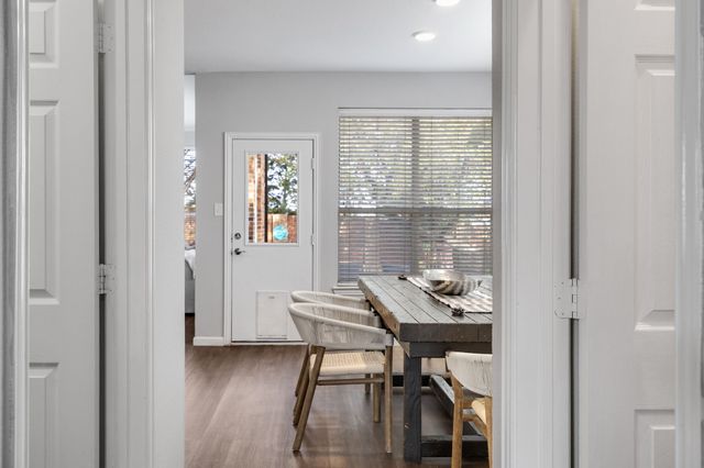 2001 Fair Oaks Circle, Corinth, TX 76210