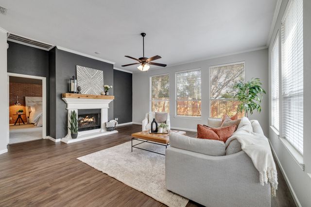 2001 Fair Oaks Circle, Corinth, TX 76210