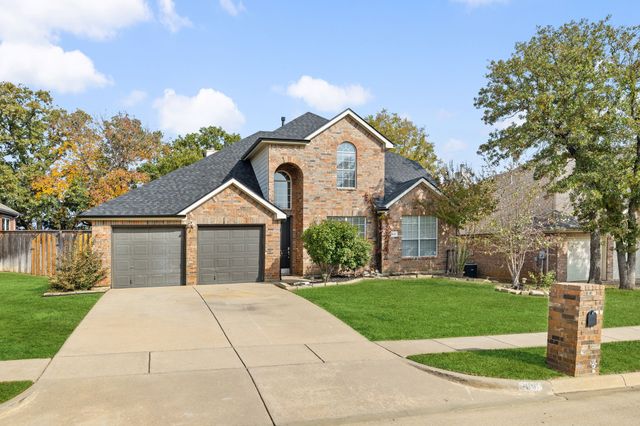 2001 Fair Oaks Circle, Corinth, TX 76210
