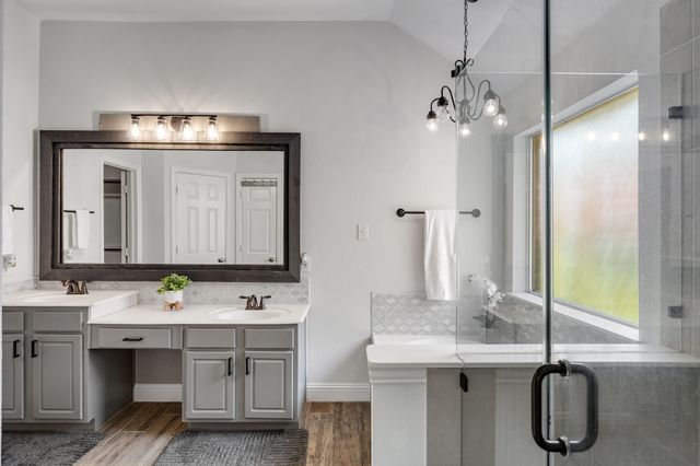 2001 Fair Oaks Circle, Corinth, TX 76210