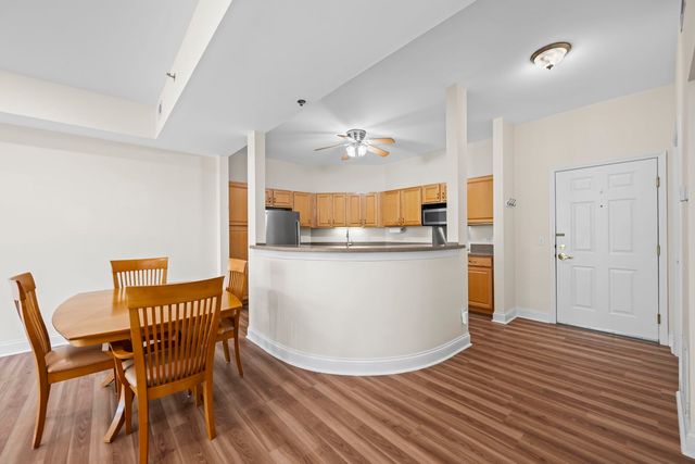 3115 Town Square Drive 408, Rolling Meadows, IL 60008