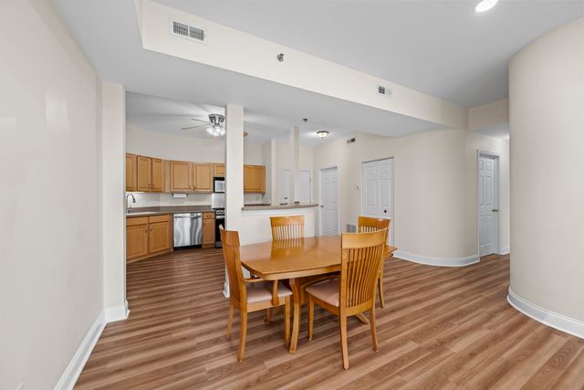 3115 Town Square Drive 408, Rolling Meadows, IL 60008