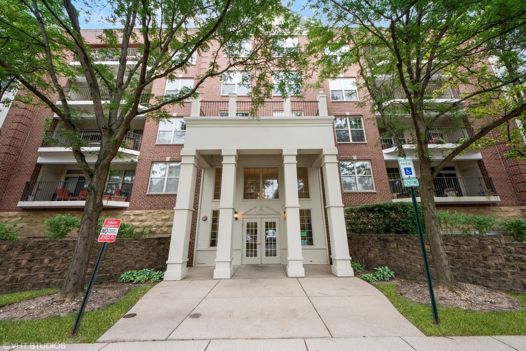3115 Town Square Drive 408, Rolling Meadows, IL 60008