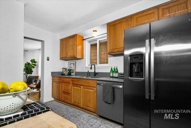 1311 N 8th St, Boise, ID 83702