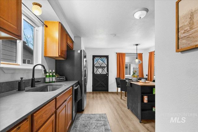 1311 N 8th St, Boise, ID 83702