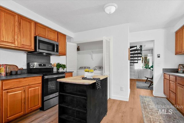 1311 N 8th St, Boise, ID 83702