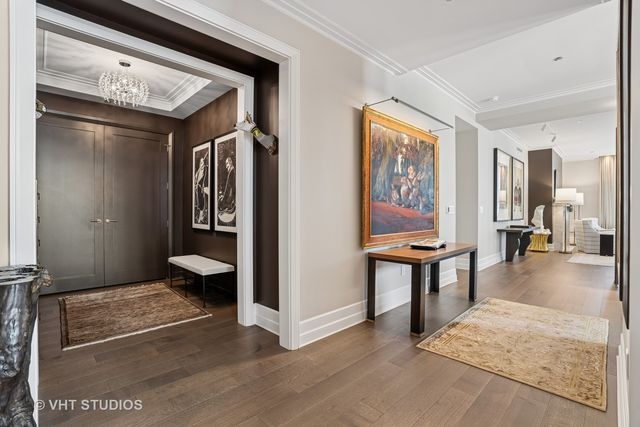 435 N Michigan Avenue 1203, Chicago, IL 60611