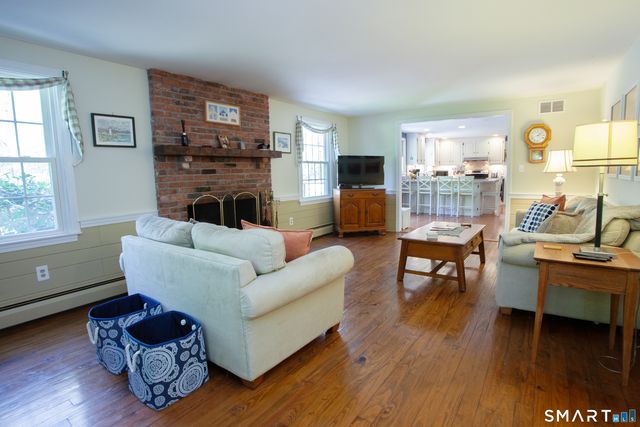 21 Woodland Drive, Canton, CT 06019