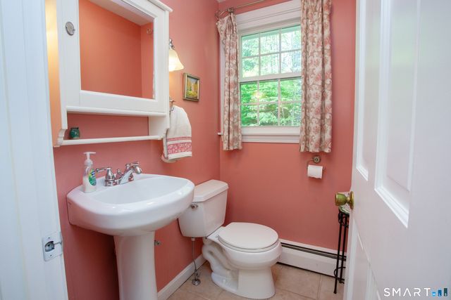 21 Woodland Drive, Canton, CT 06019