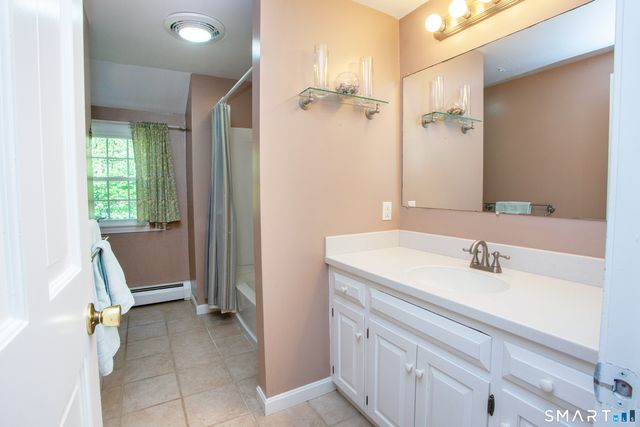 21 Woodland Drive, Canton, CT 06019