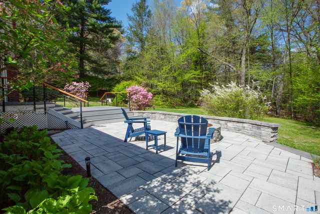 21 Woodland Drive, Canton, CT 06019