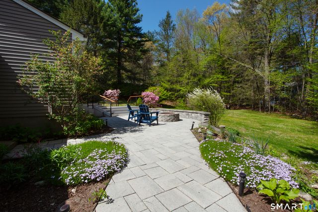 21 Woodland Drive, Canton, CT 06019