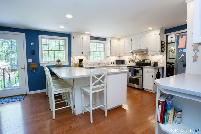 21 Woodland Drive, Canton, CT 06019