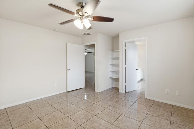 12530 Greencanyon Dr, Houston, TX 77044