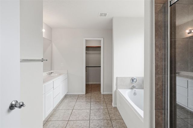 12530 Greencanyon Dr, Houston, TX 77044