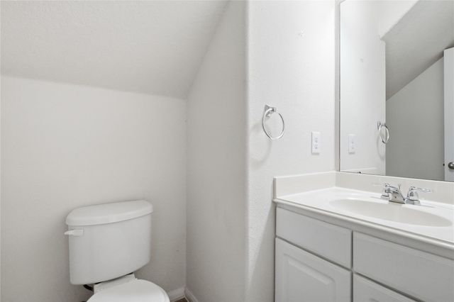 12530 Greencanyon Dr, Houston, TX 77044