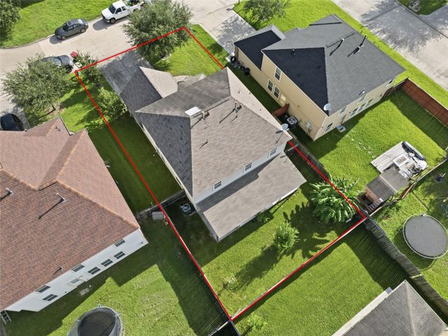 12530 Greencanyon Dr, Houston, TX 77044