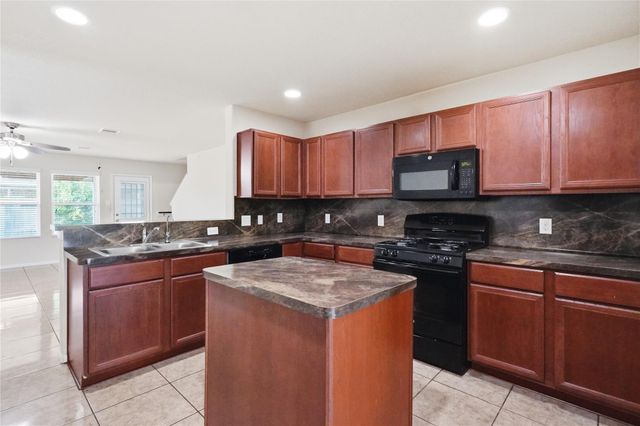 12530 Greencanyon Dr, Houston, TX 77044