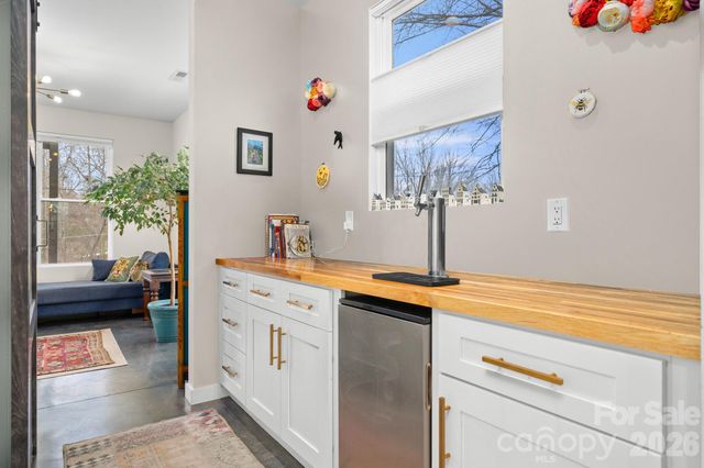 21 Boyd Avenue, Asheville, NC 28806
